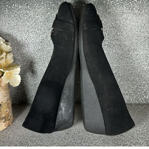 Chinese Laundry Bail Black Suede Medallion Wedges Slip On Shoes Size 8 - Picture 5 of 6